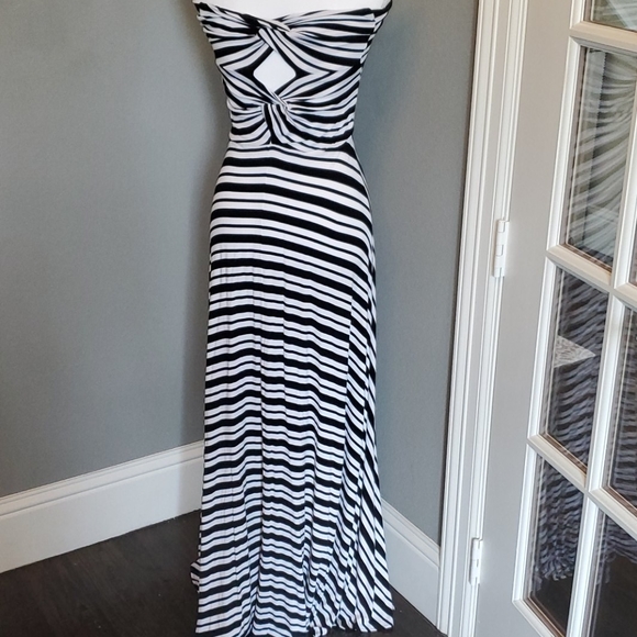Felicity Coco black white striped maxi - Picture 5 of 7